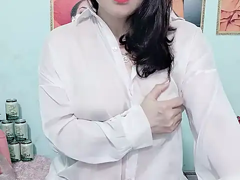Snapshot of Spa-LinhLinh chatting on 05-12-26, 08:44 Spa-LinhLinh online show from 05-12-26, 08:44