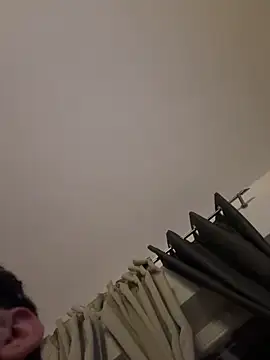 Gipsyboysteve online show from 11-18-25, 01:11