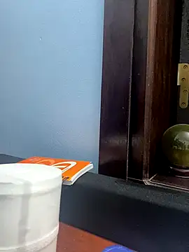 Snapshot of lahungdj12 chatting on 10-25-25, 02:13 lahungdj12 online show from 10-25-25, 02:13