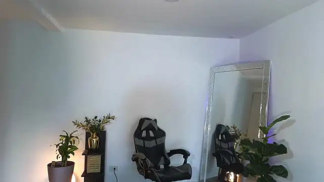 Wyatt Rose online show from 10-03-25, 09:45