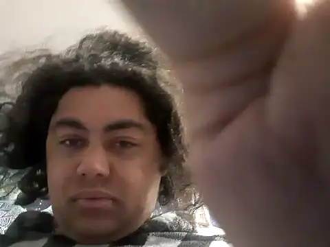 Snapshot of Bilover69 chatting on 12-02-25, 12:38 Bilover69 online show from 12-02-25, 12:38