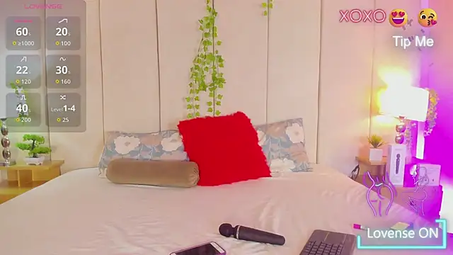 mia rousse25 online show from 04-24-26, 02:47