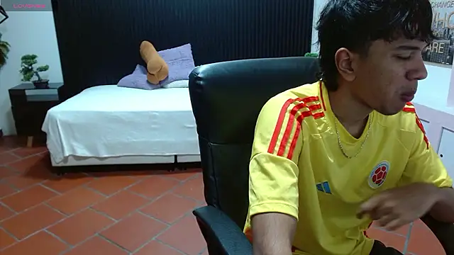 markbowie online show from 02-08-26, 03:04