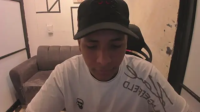 IsaacBlack  online show from 09-23-25, 04:37