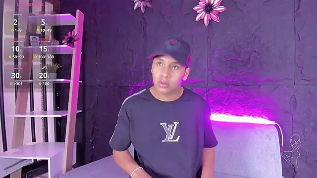 IsaacBlack  online show from 10-02-25, 04:52