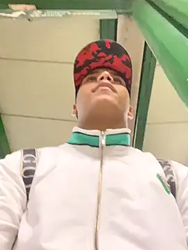 IsaacBlack  online show from 10-03-25, 03:47