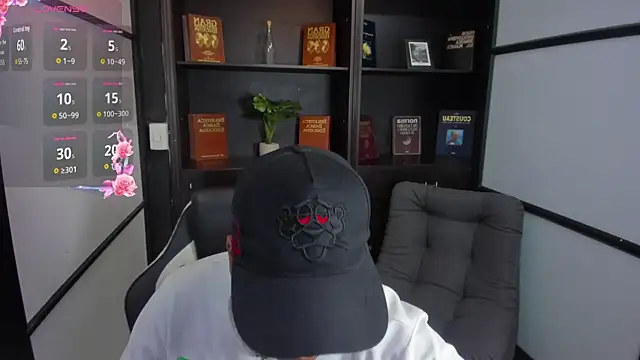 IsaacBlack  online show from 10-04-25, 04:54