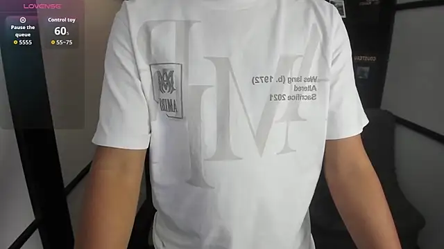 IsaacBlack  online show from 10-05-25, 04:55