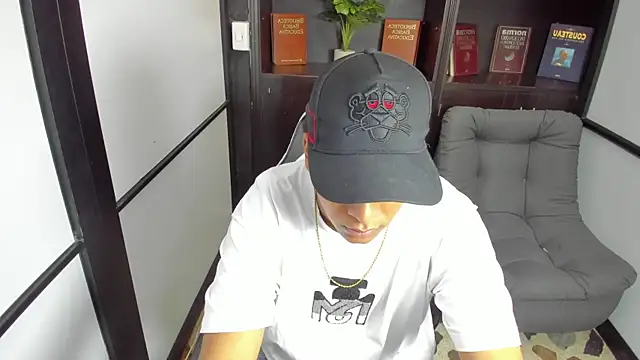 IsaacBlack  online show from 10-17-25, 04:37