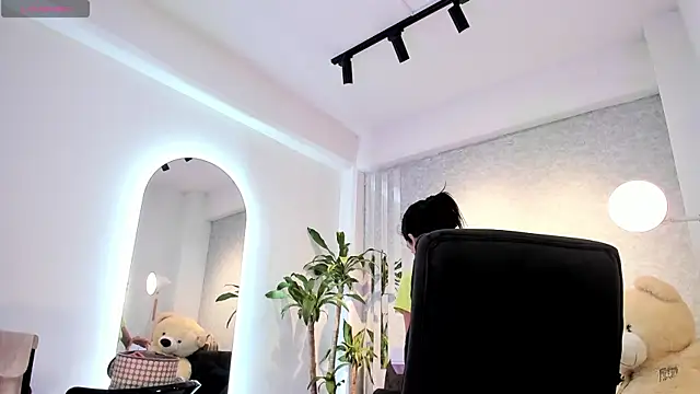 lily cash1 online show from 02-13-26, 01:51