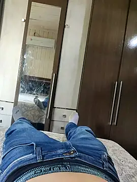 Gustavo198045 online show from 10-24-25, 04:03