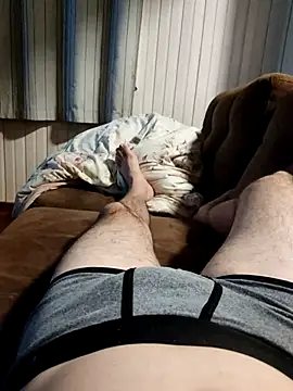 Gustavo198045 online show from 12-19-25, 03:46