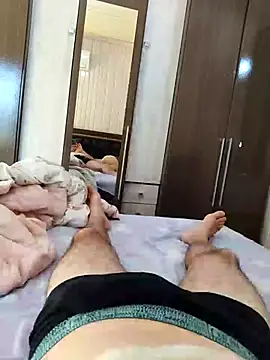 Snapshot of Gustavo198045 chatting on 02-01-26, 12:04 Gustavo198045 online show from 02-01-26, 12:04