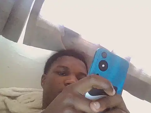 Snapshot of Ziphoo2 chatting on 09-22-25, 09:55 Ziphoo2 online show from 09-22-25, 09:55