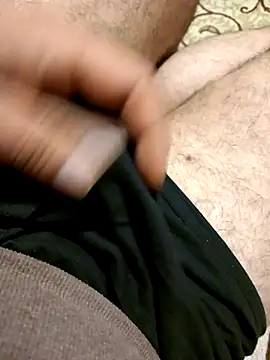 bullut06 online show from 10-26-25, 03:29