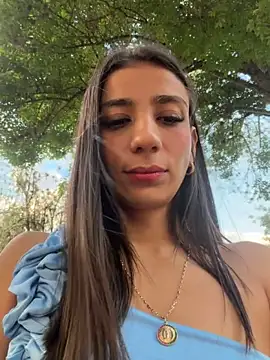 Snapshot of -juicy_ chatting on 05-07-26, 10:37 -juicy online show from 05-07-26, 10:37