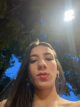 Snapshot of -juicy_ chatting on 06-13-26, 11:24 -juicy online show from 06-13-26, 11:24