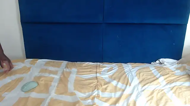 Diva-Lolah online show from 10-15-25, 06:46