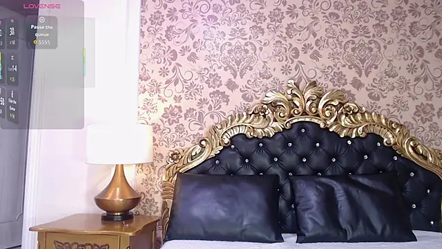 VioletLux online show from 11-15-25, 07:43