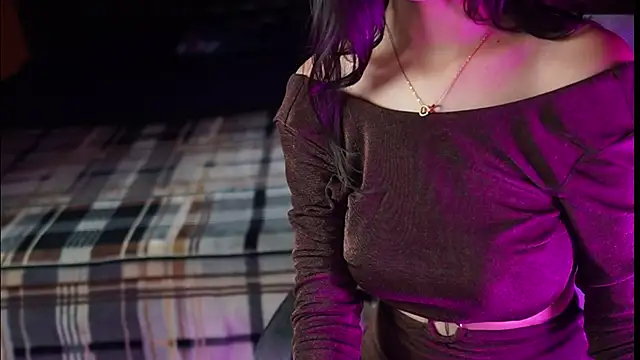 NidhiChandra online show from 09-15-25, 05:40