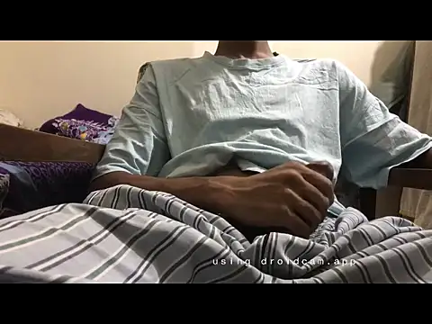 Snapshot of DhakaBabe chatting on 10-16-25, 01:12 DhakaBabe online show from 10-16-25, 01:12