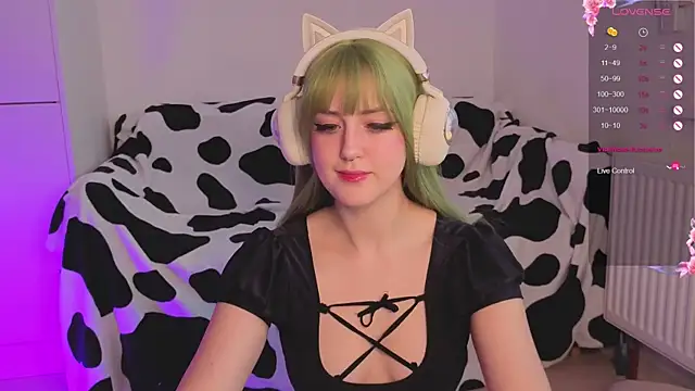 bananasgirl online show from 09-14-25, 06:23