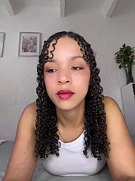 Snapshot of Yasmin777_ chatting on 06-06-26, 05:06 Yasmin777 online show from 06-06-26, 05:06