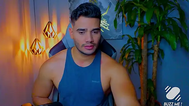 AndresR3 online show from 10-05-25, 11:24