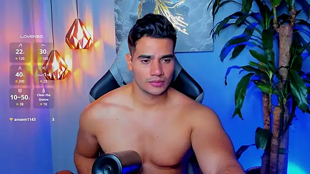 AndresR3 online show from 11-26-25, 02:23