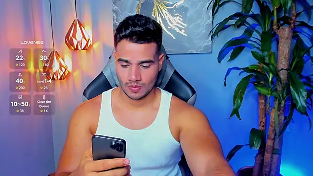 AndresR3 online show from 11-30-25, 04:49