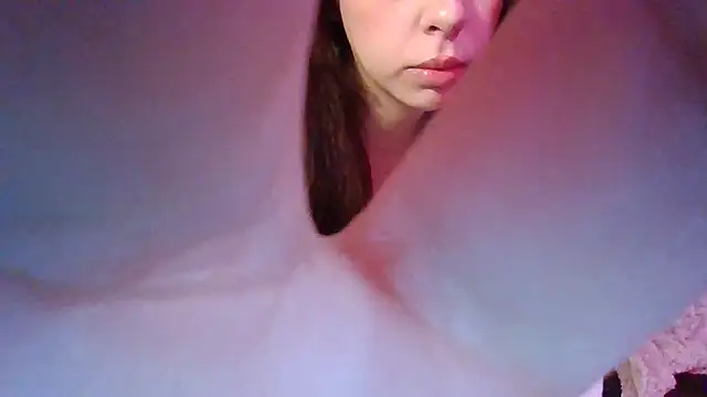 Snapshot of arianababyxo chatting on 10-17-25, 10:07 arianababyxo online show from 10-17-25, 10:07