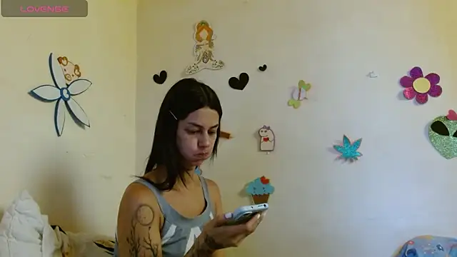 Akasha001 online show from 10-08-25, 02:47