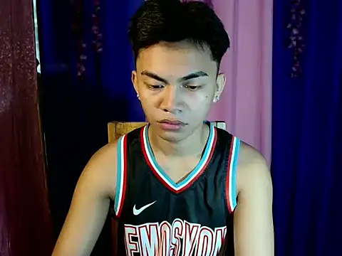 urguy marco online show from 09-29-25, 01:11