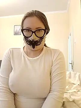 ShyPampBlondie online show from 10-11-25, 10:58