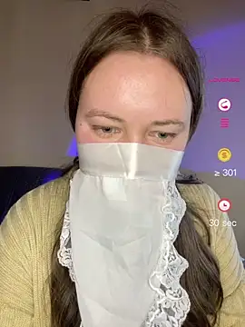 ShyPampBlondie online show from 04-28-26, 01:49