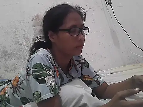 HotLadyPinay32 online show from 02-20-26, 06:37