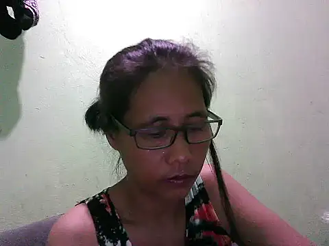 HotLadyPinay32 online show from 04-10-26, 09:25