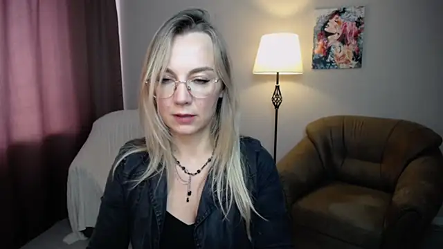 Ava Elior online show from 09-10-25, 12:16