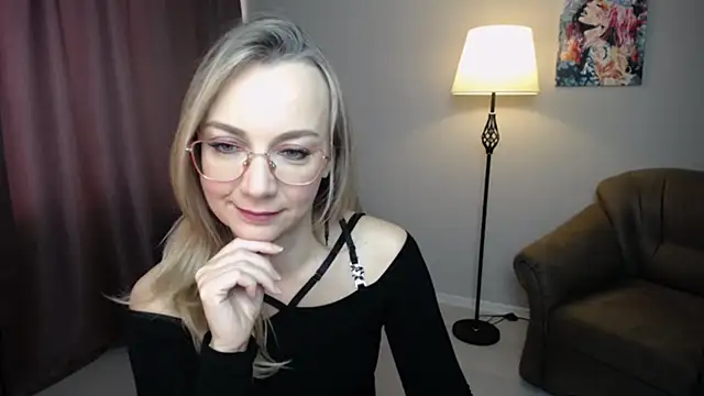 Ava Elior online show from 11-15-25, 10:12