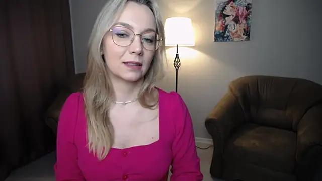 Ava Elior online show from 04-28-26, 09:47