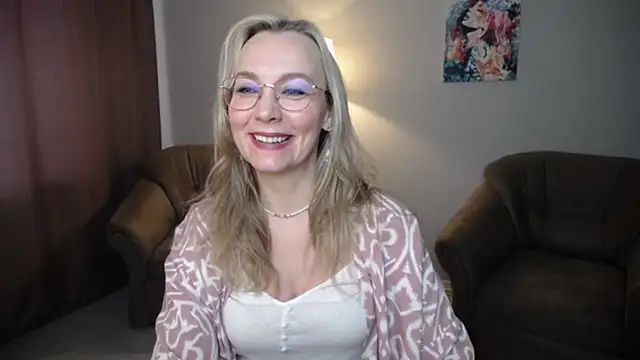 Snapshot of Ava_Elior chatting on 06-09-26, 11:44 Ava Elior online show from 06-09-26, 11:44