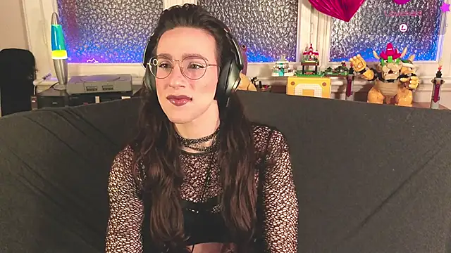 Snapshot of Zesty_Peach chatting on 03-04-26, 12:27 Zesty Peach online show from 03-04-26, 12:27