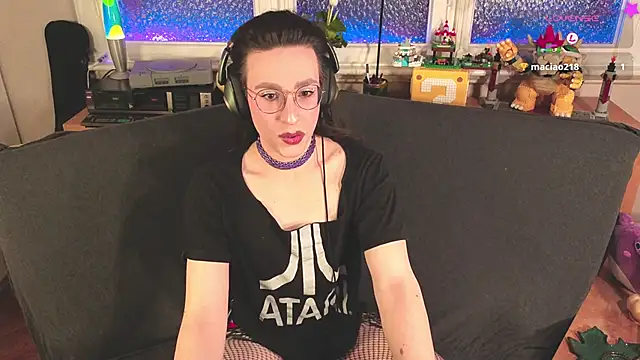 Snapshot of Zesty_Peach chatting on 03-12-26, 01:01 Zesty Peach online show from 03-12-26, 01:01