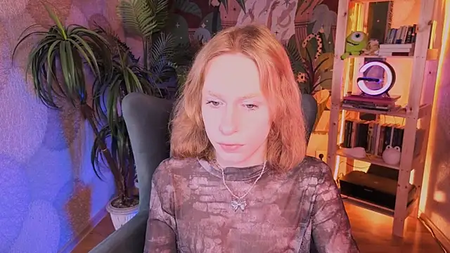 Snapshot of BarbieRichy chatting on 11-09-25, 05:06 BarbieRichy online show from 11-09-25, 05:06