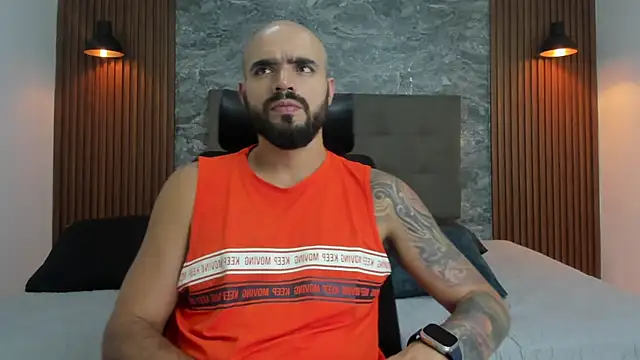 Maximo Di Santi online show from 10-26-25, 07:53