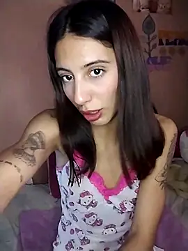 Snapshot of M4tute chatting on 10-12-25, 09:03 M4tute online show from 10-12-25, 09:03