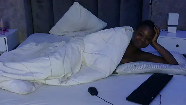 Snapshot of Ivysol chatting on 09-11-25, 07:36 Ivysol online show from 09-11-25, 07:36