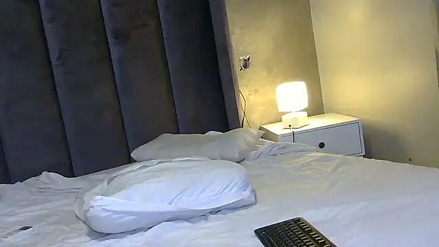 Snapshot of Ivysol chatting on 10-06-25, 07:28 Ivysol online show from 10-06-25, 07:28