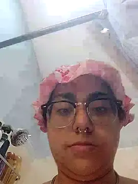 Snapshot of Lovelyrainn chatting on 11-11-25, 01:55 Lovelyrainn online show from 11-11-25, 01:55