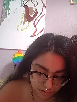 Snapshot of Lovelyrainn chatting on 11-17-25, 03:18 Lovelyrainn online show from 11-17-25, 03:18